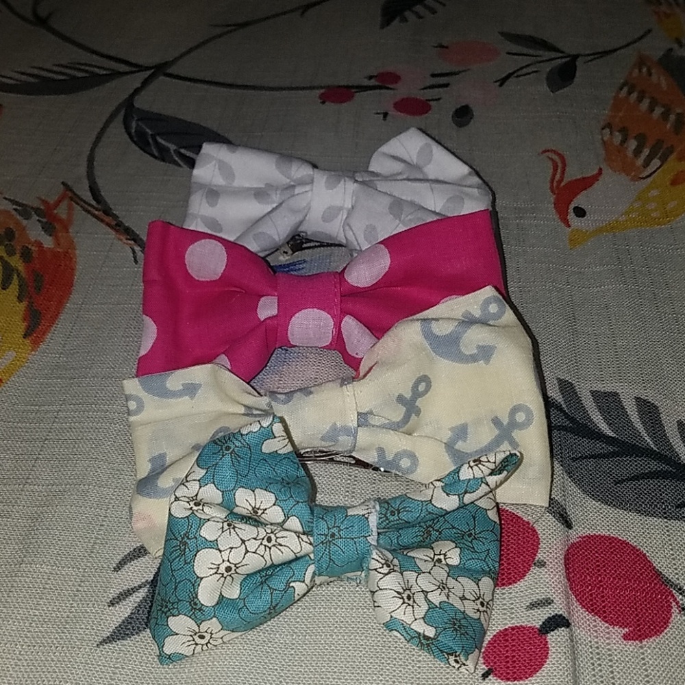 4 PIECE HAIR BOW SET